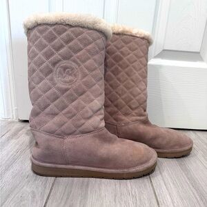 Michael Kors Quilted Suede Leather and Shearling women’s boots.